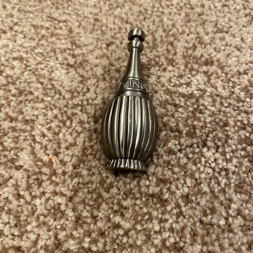 30 Wine Knobs